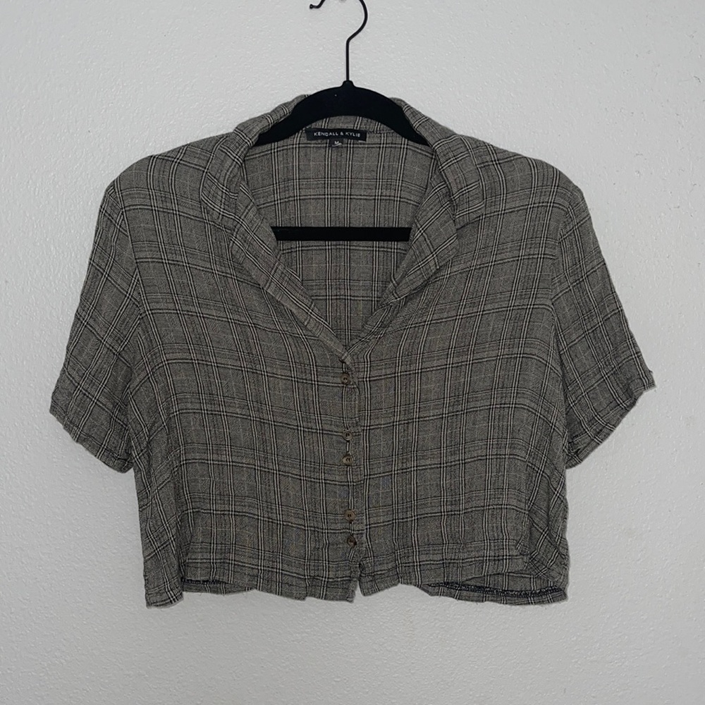 Kendall & Kylie cropped button up